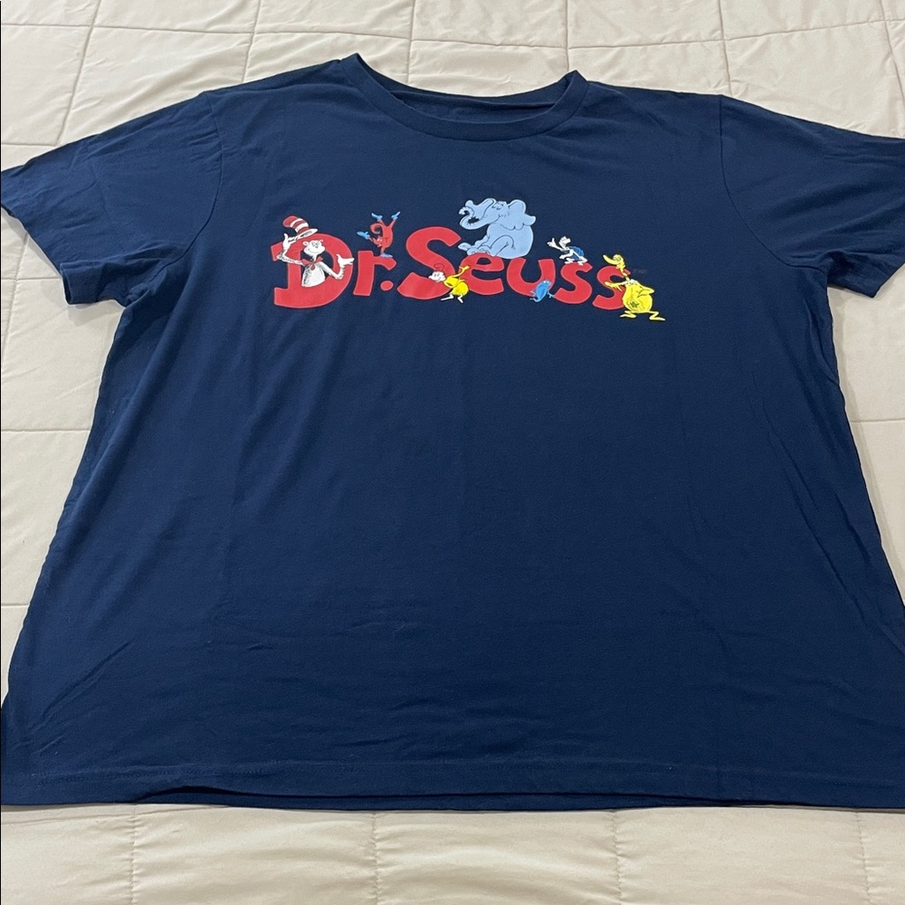 Dr Seuss Size Large Navy Blue Graphic Tee Short Sleeve Crewneck